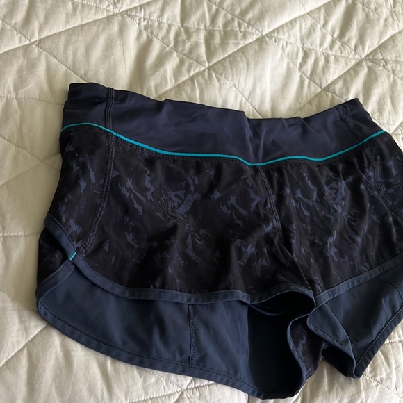 Lululemon Speed Short Beautiful Baroque Inkwell / Inkwell / Surge - size 10 Euc - Picture 7 of 16